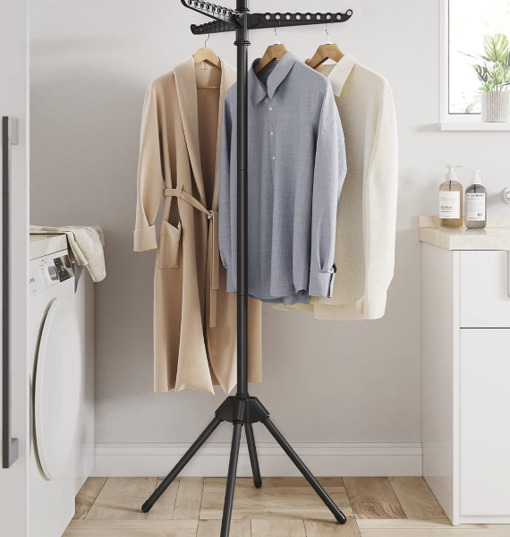 Drying Rack With Three Rotating Hanging Arms